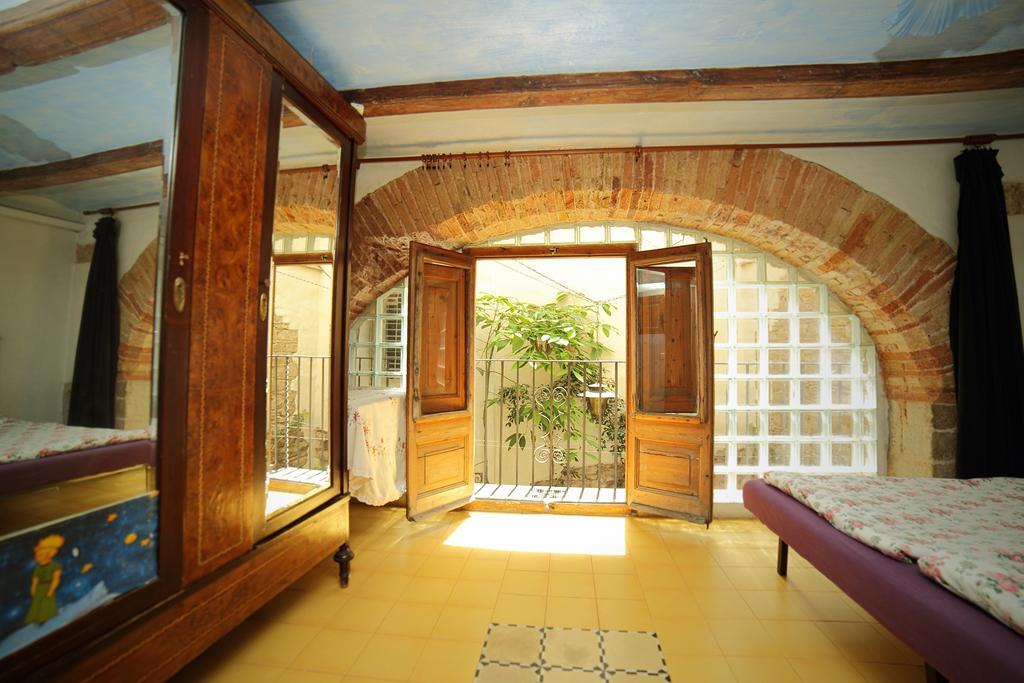 Casa de hóspedes Arthostal 2*