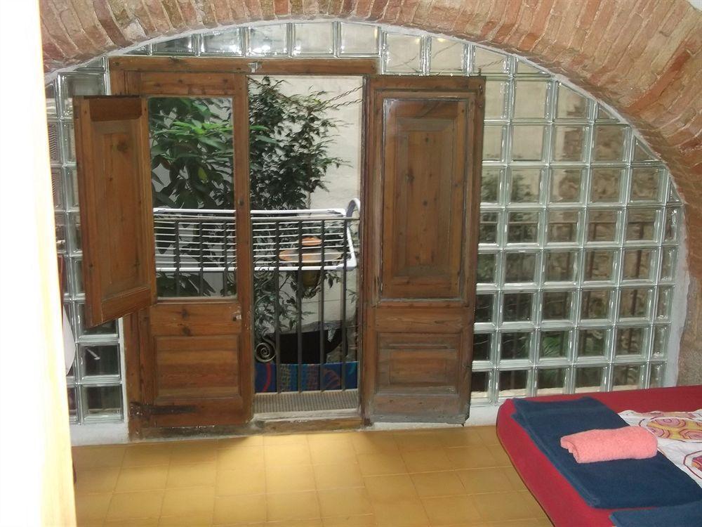 Arthostal Casa de hóspedes 2*